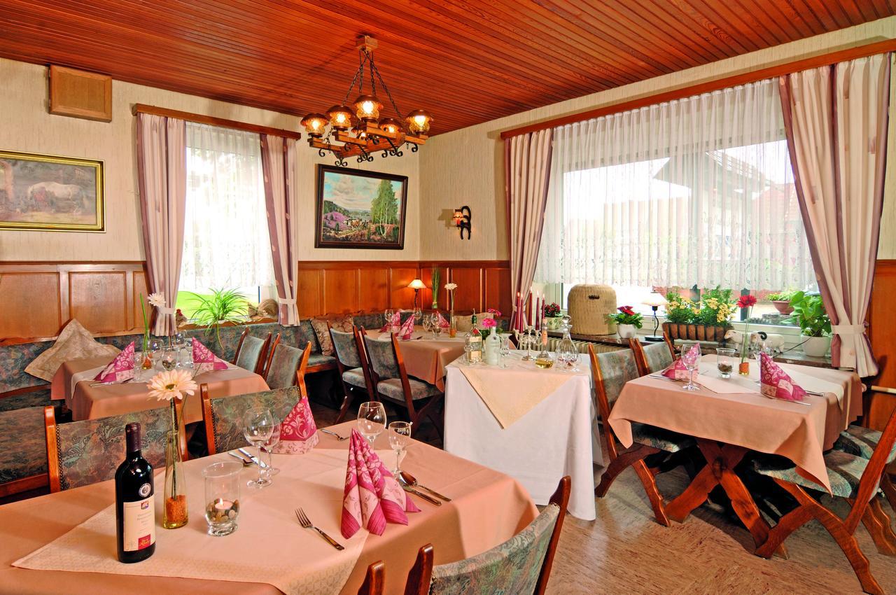 Landgasthaus Zum Naturschutzpark Биспинген Екстериор снимка